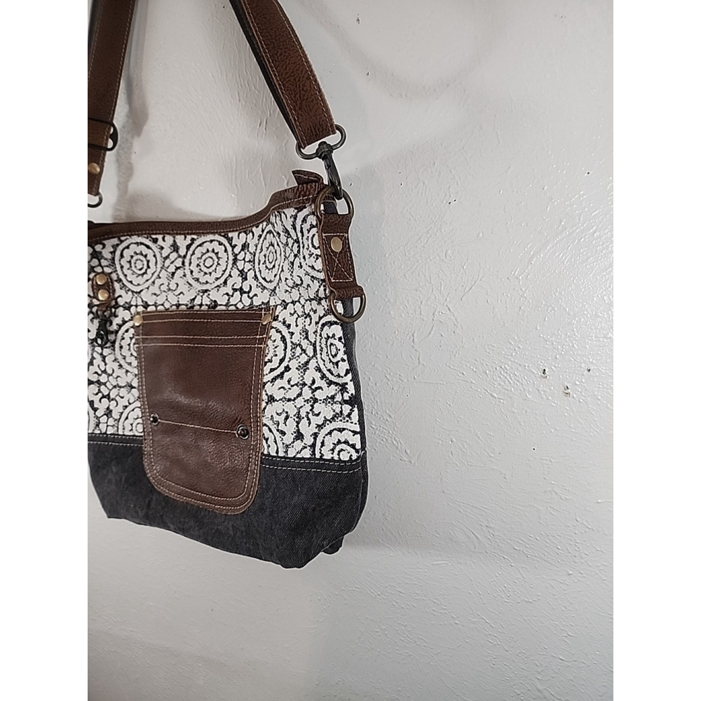 Myra Pivot Print Vintage Style Shoulder Bag NWT - Picture 2 of 6